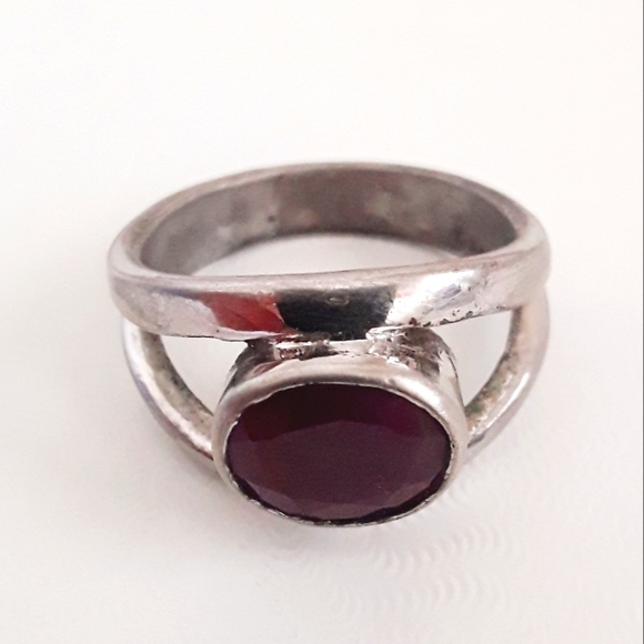 RUBY STONE SILVER RING - Picture 1 of 6